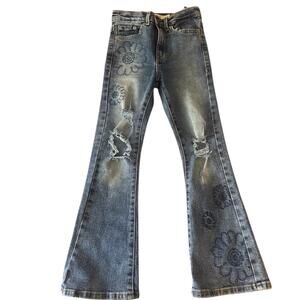 Girls, Levi flair, embellished, jeans, distressed size 7